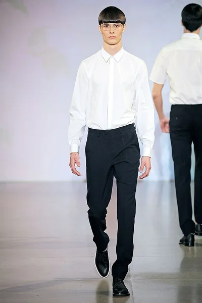 Look 2